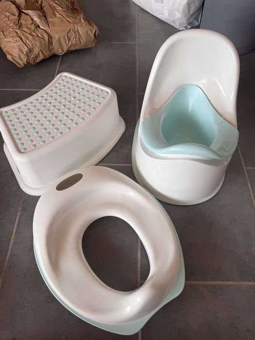 Дитяча сходинка/подіум новинка, і дитяче туалетне сидіння
