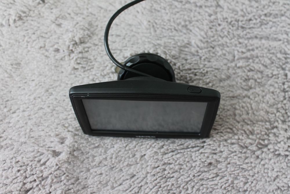 GPS TomTom XXL IQ Routes – Ecrã 5" – Com Suporte e Carregador