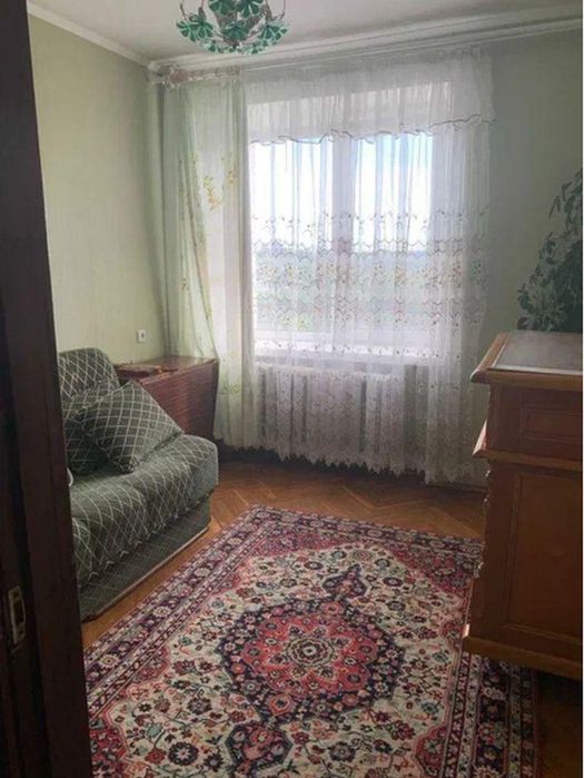 Продам 3-комн квартиру в районе Щепкина ул.