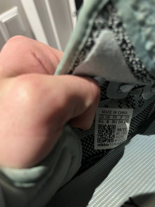 Adidas Yeezy boost 350 v2 salt 39
