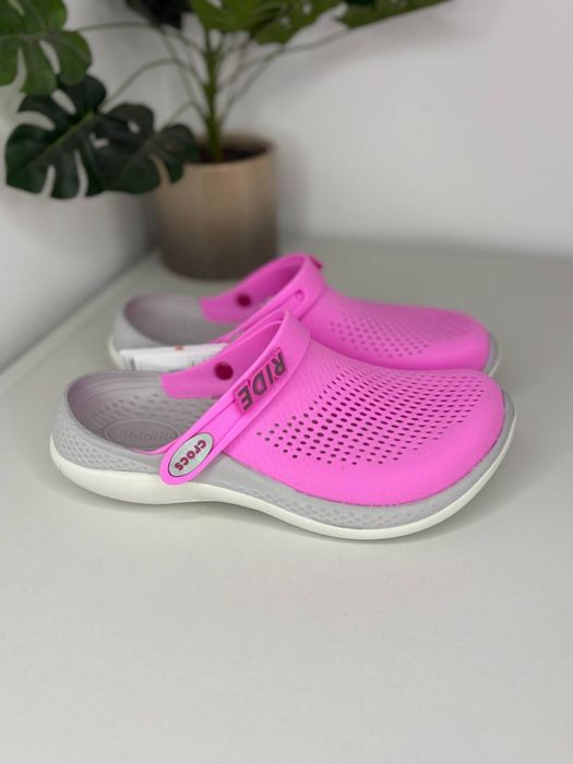 Жіночі Крокси Crocs LiteRide 360 рожеві