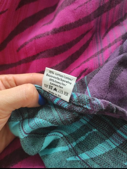 Chusta do noszenia pellicano baby zamira mallumo