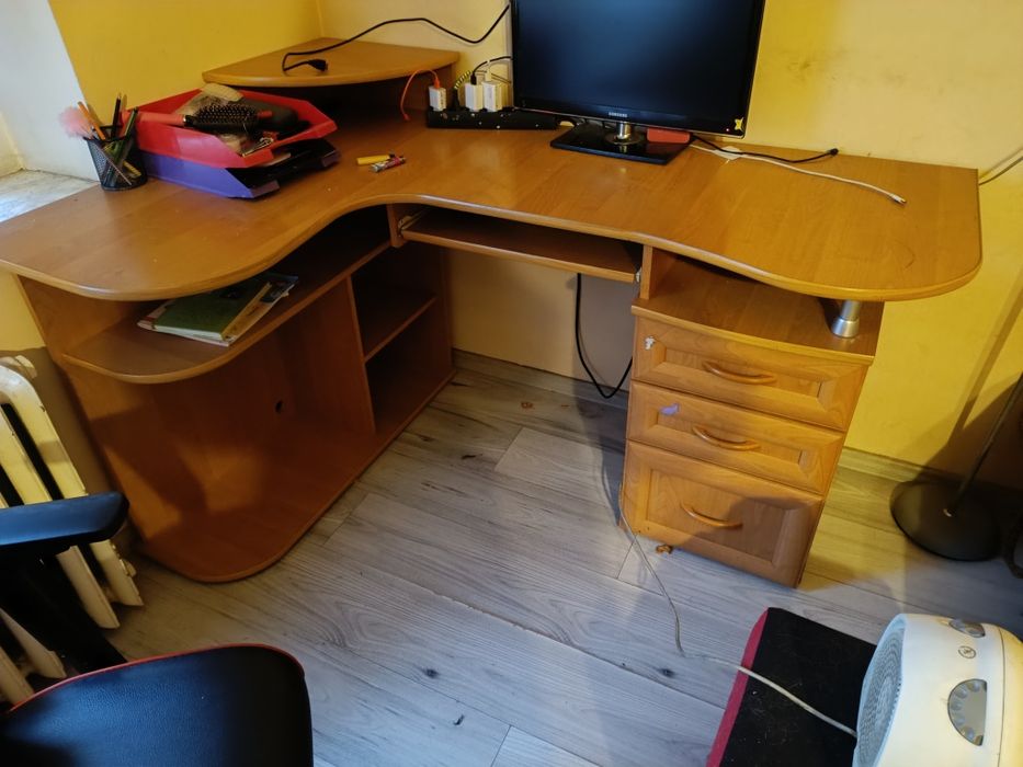 Biurko narożne  b dobry stan