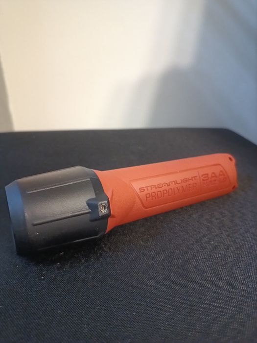 Latarka ręczna Streamlight 3AA ProPolymer HAZ-LO