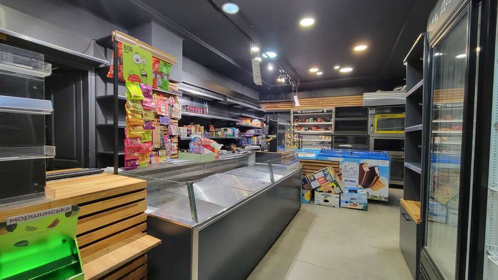 Приміщення Комерція Фасадний вхід вул.Драгана ( СИХІВ )