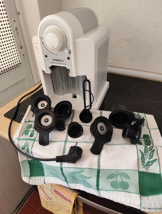 Máquina de Café Multissistema Dimobilli Expresso Multy D6 (Com Vários Adaptadores)