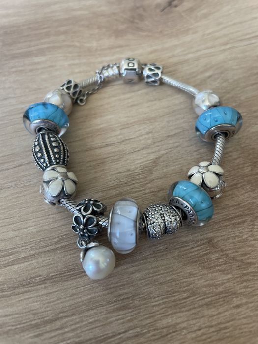 Bransoletka Pandora z 11 charms