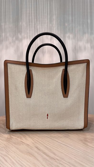 Torebka Christian Louboutin Paloma beżowa z czerwoną skórą