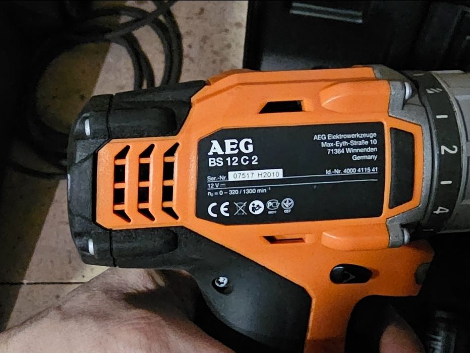 Wkretarka akymulatorowa