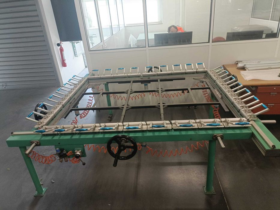 Máquina Esticador de Tela