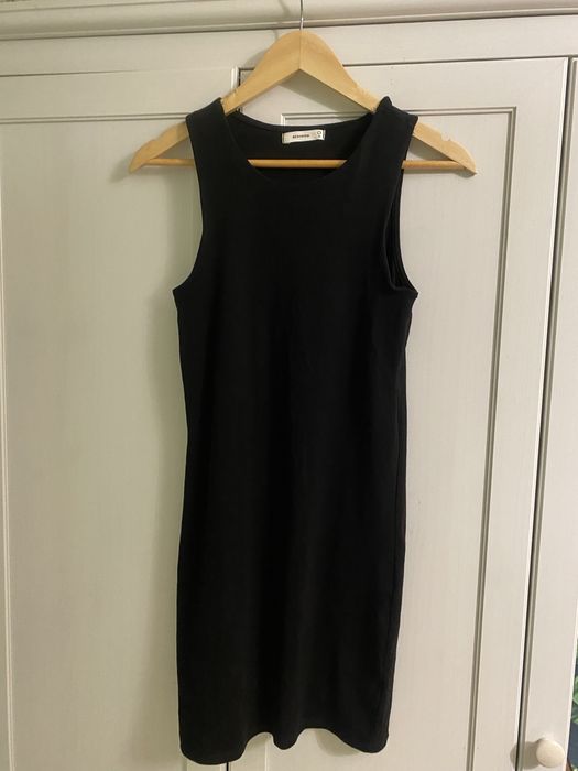 Sukienka dopasowana reserved M letnia czarna