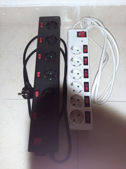 Extensão com interruptores individuais nas tomadas