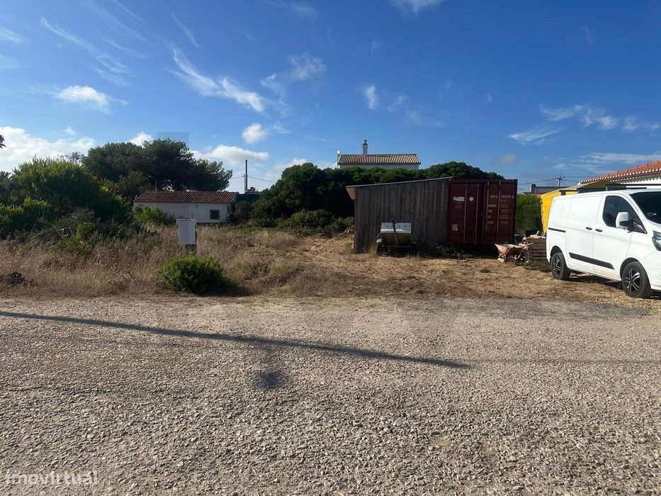 Aljezur - 750 m2 Plot of Land