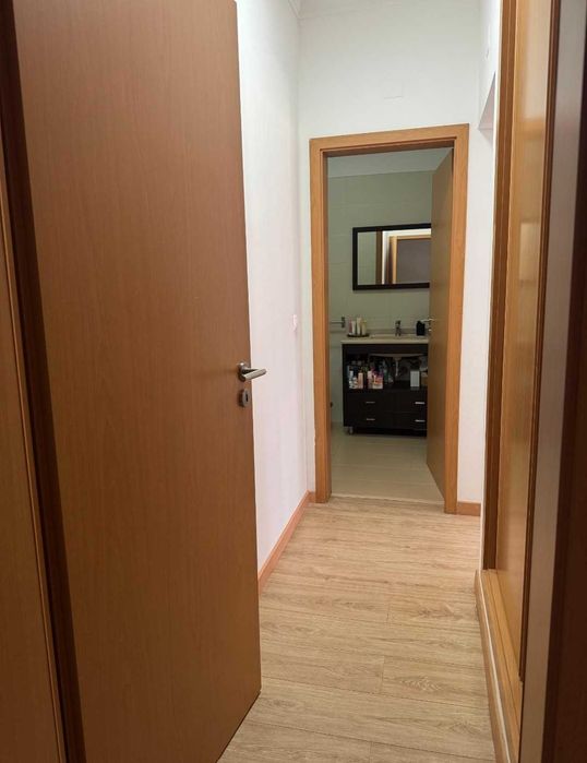 Apartamento T3 com bons acabamentos