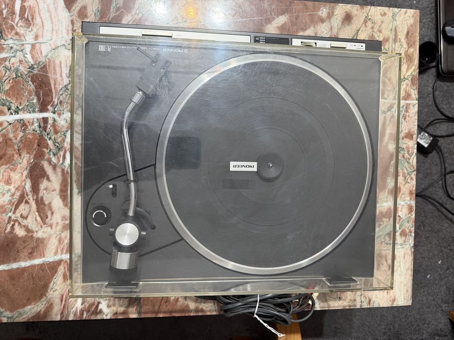 Gramofon Pioneer PL-200x
