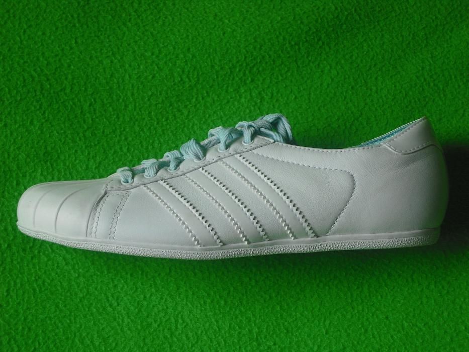 Adidas sleek roz. 36,37,38.