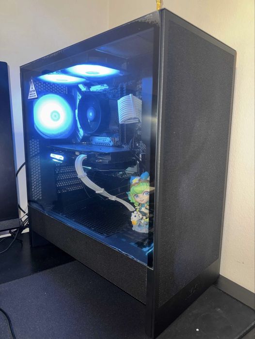 Caixa ATX NZXT H5 Flow Compact Preta