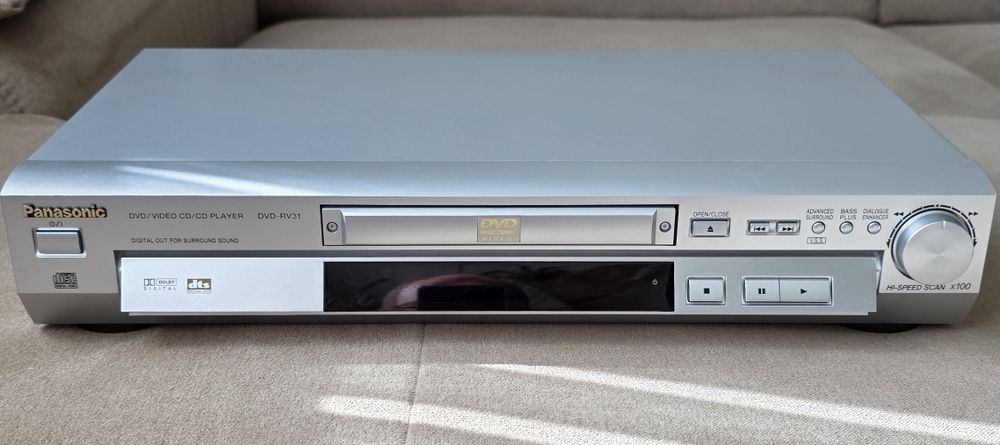 Продам DVD плеер Panasonic RV31