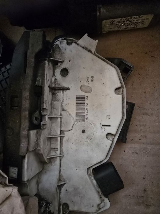 Замки та склопіднімачі для Skoda Fabia/Romster