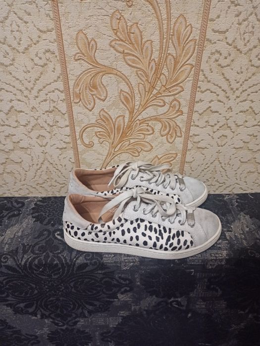 Кеды кожаные Ugg