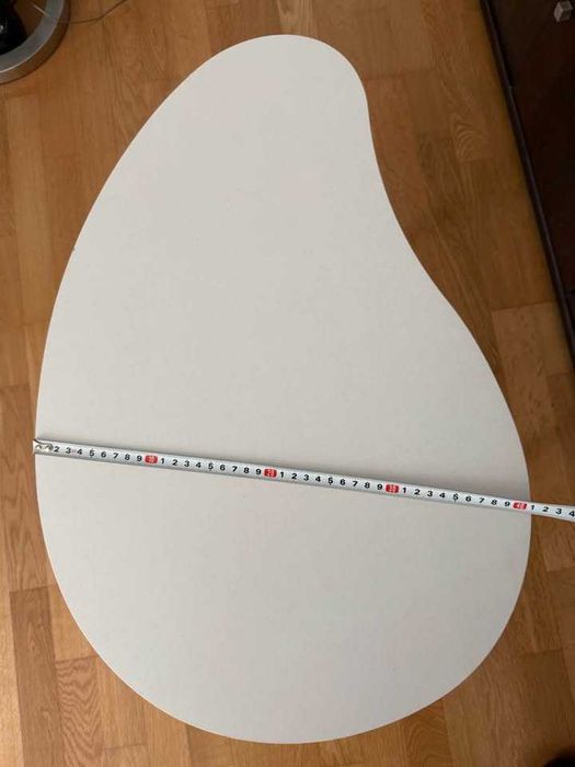 Pequena Mesa de apoio em Madeira - Moderna - Muito bom estado