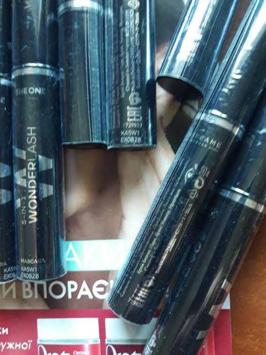 Туш для вій 5-in-1 The ONE Wonderlash 5-в-1 класична  42119 
The ONE W