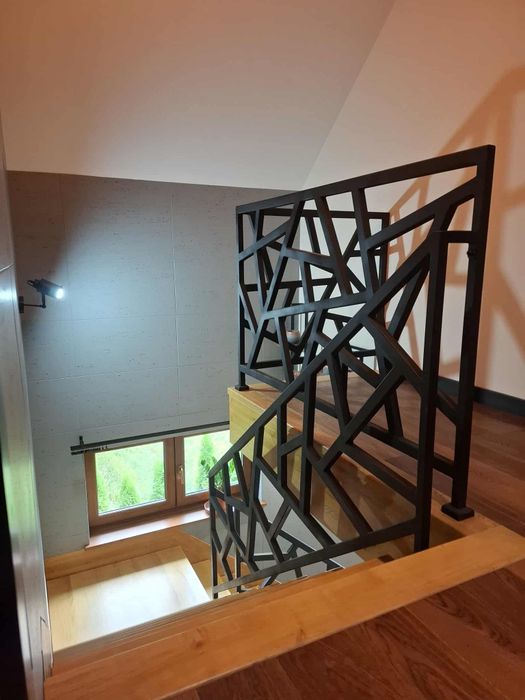 Schody metalowe wewnętrzne loft