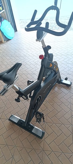 Bicicleta spinning  profissional Matrix