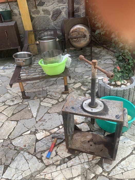 Пресс, соковыжималка