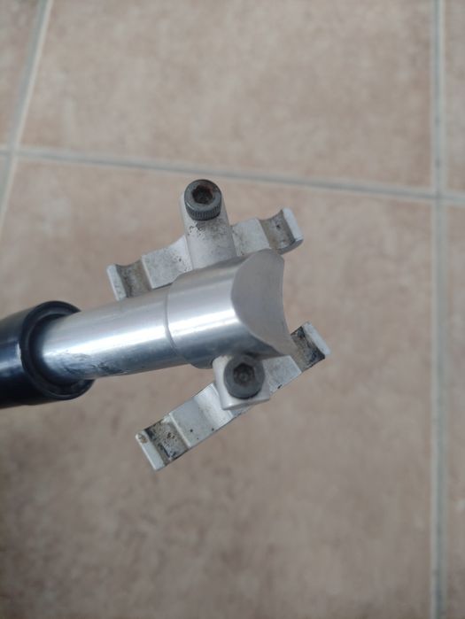 Espigão para bicicleta com amortecedor