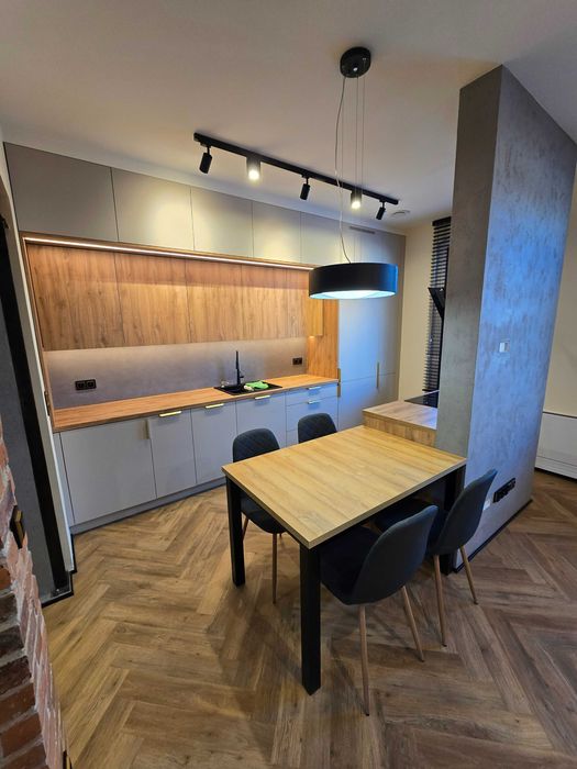 Do wynajęcia | 44 m² | Pawłów – Zabrze | klimatyczna kamienica