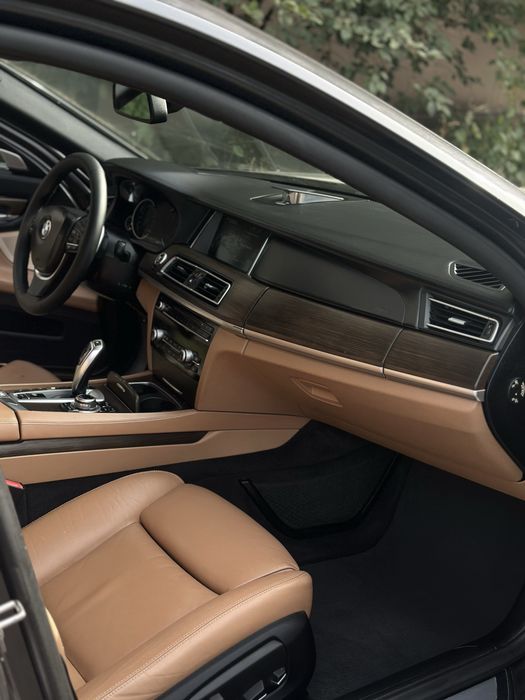 Продам BMW 7 Series 2012 р
