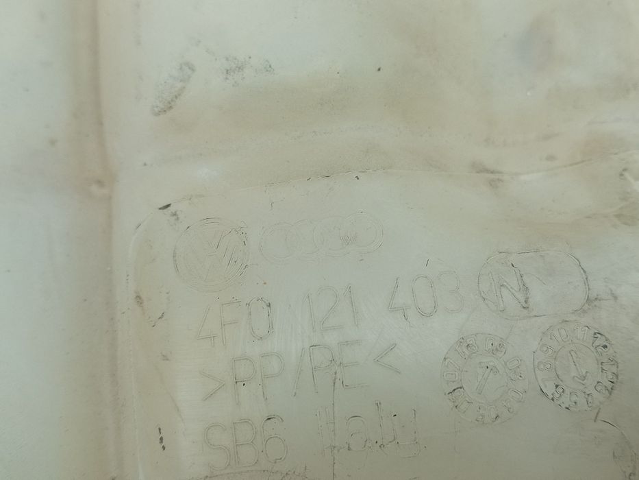Reservatório / depósito da água / líquido de refrigeração AUDI A6 Avan