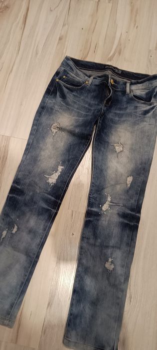 Spodnie jeans 40