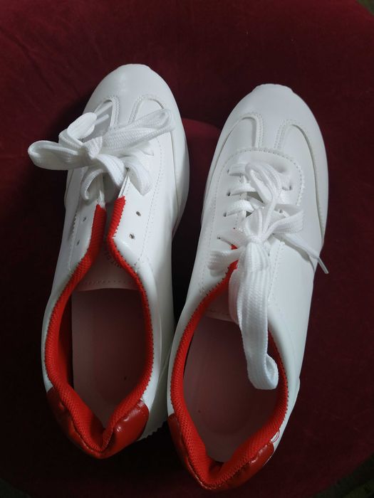 Nowe tenisówki/sneakersy damskie