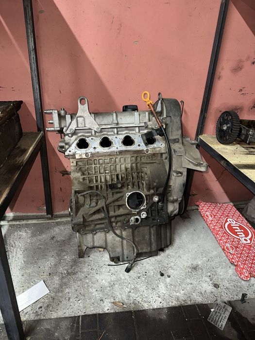 Продам мотор гольф 4 1.4 AXP