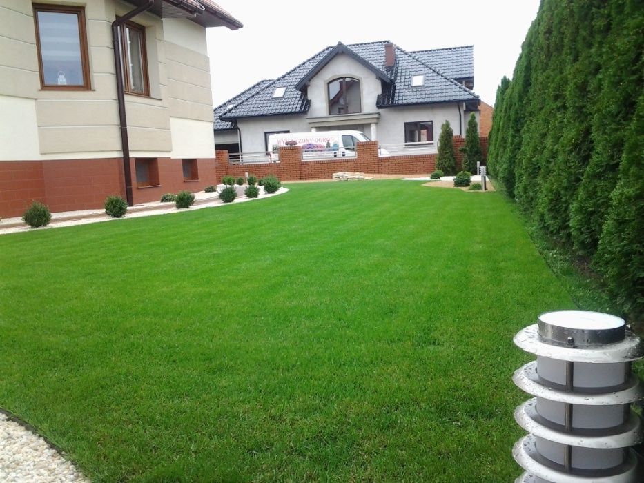 Zakładanie trawników, Pielęgnacja trawników, Wertykulacja i Aeracja