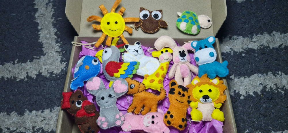 Фетр тварини на ліпучці для малюків, або АБА