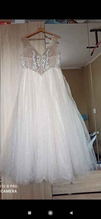 Sprzedam suknię ślubną 42-48