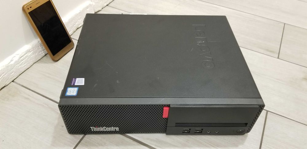 Lenovo ThinkCenter M710s Intel i5-7400 ram 4 GB
