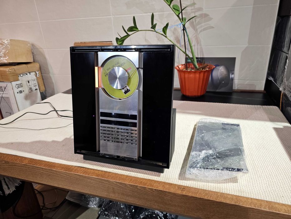 Bang & Olufsen BeoCenter 2300