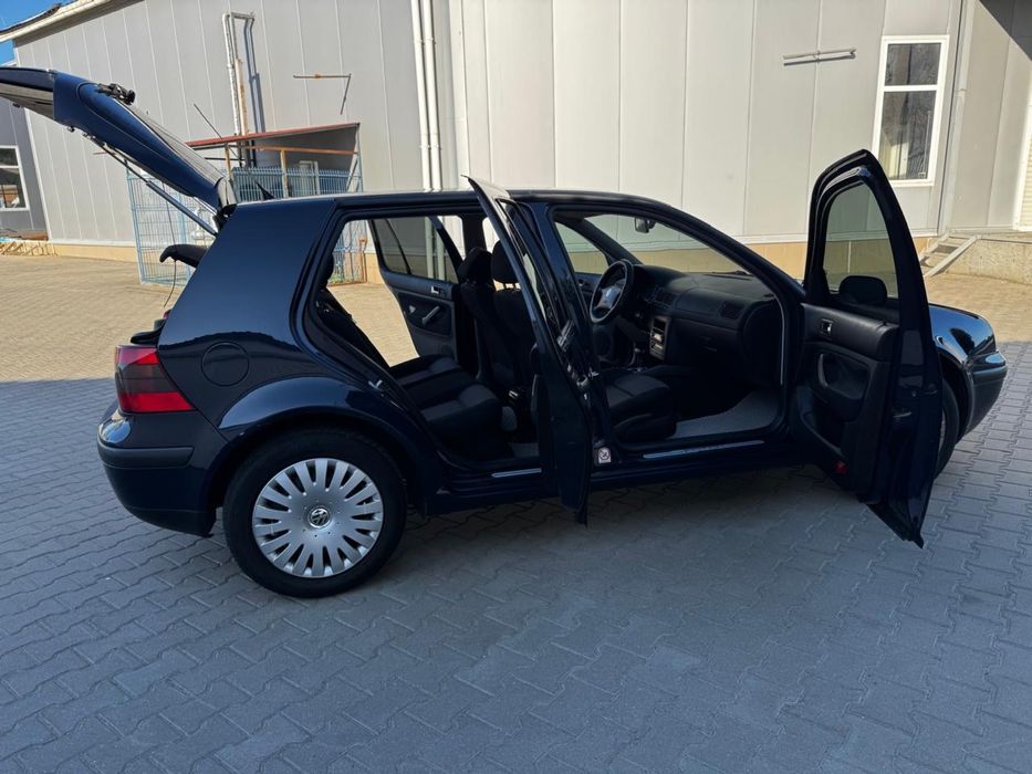 Wolkswagen Golf lv