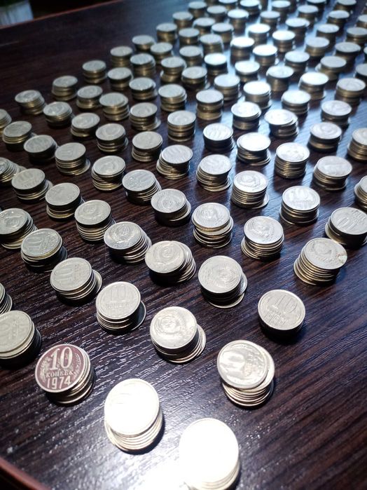 Продам монети антикварні