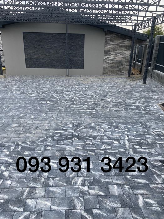 Укладка тротуарної плитки