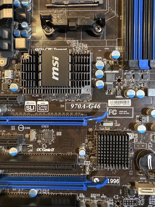 Motherboard MSI 970A-G46 sem espelho