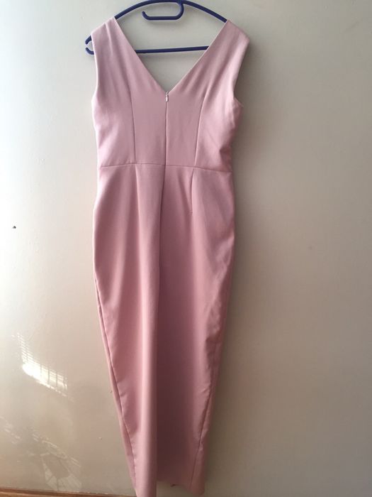 Długa sukienka                                                .