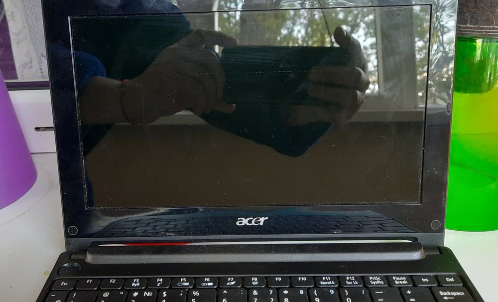 Нетбук ноутбук Acer aspire one Education