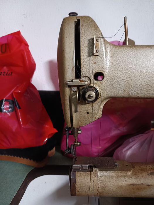 Máquina de costura