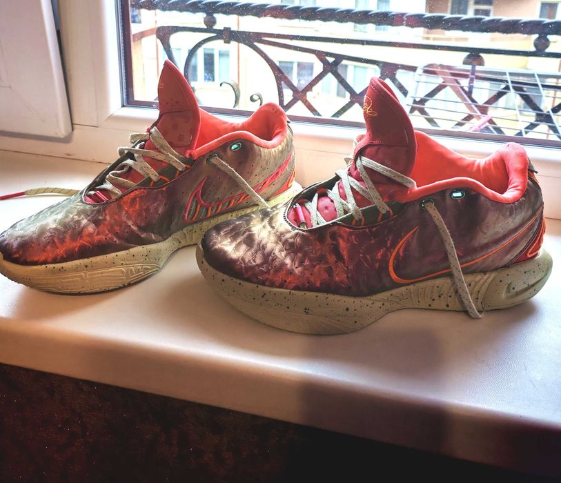 Кроссовки Nike LeBron 21 “Queen Conch”