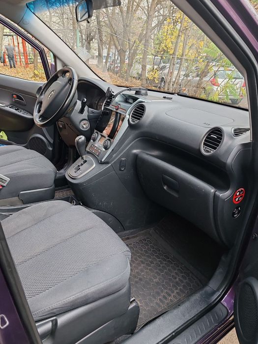 Продам  KIA Carens